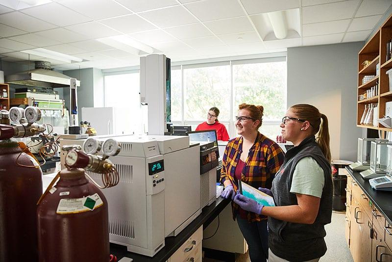 biochemistry degree-seeking students in a chemistry lab